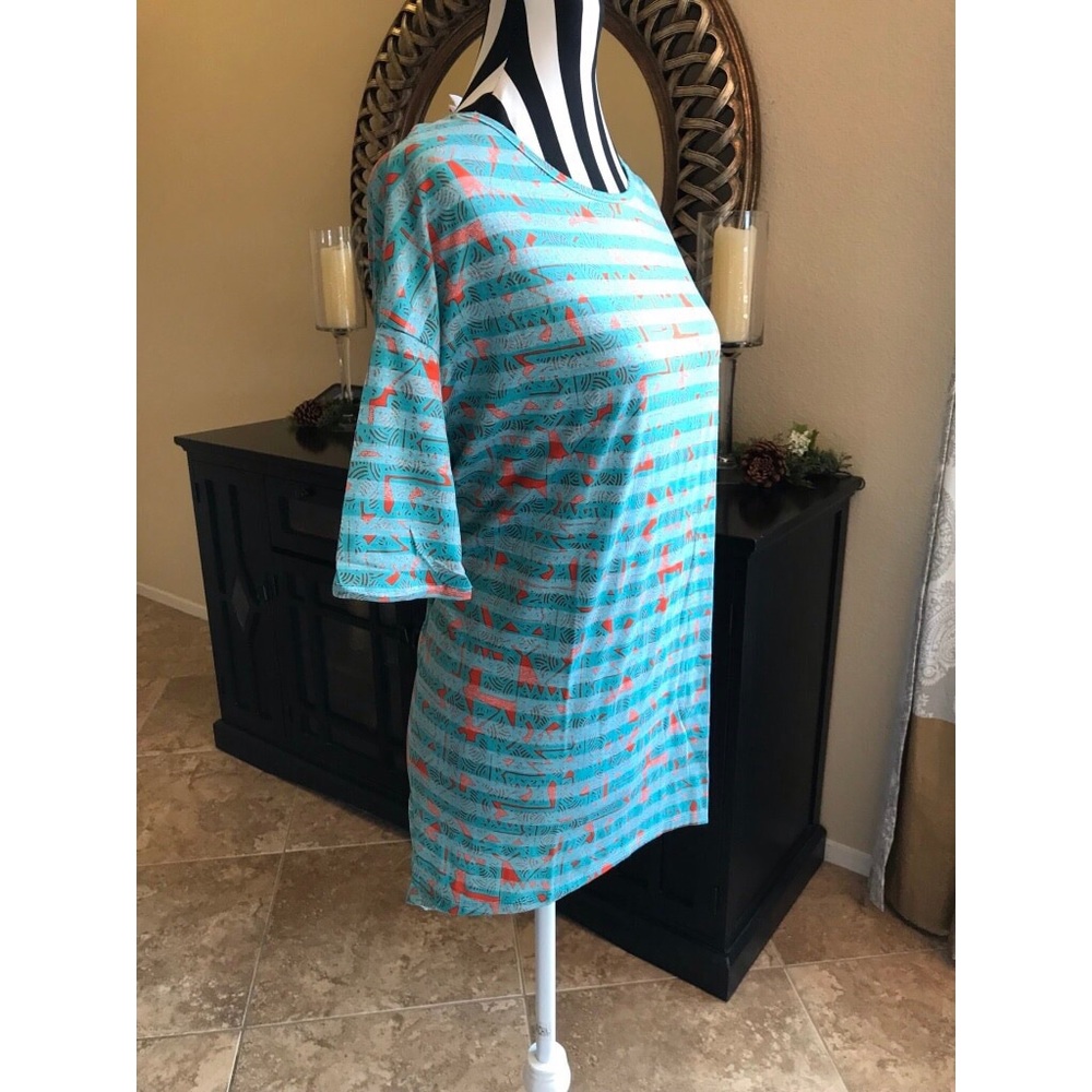 New With Tags LulaRoe Irma High-Low Tunic Size XXS